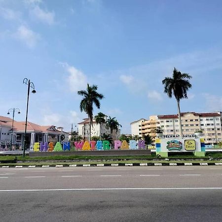 Homestay Elina - Cheap And Cosy Port Dickson Exteriér fotografie