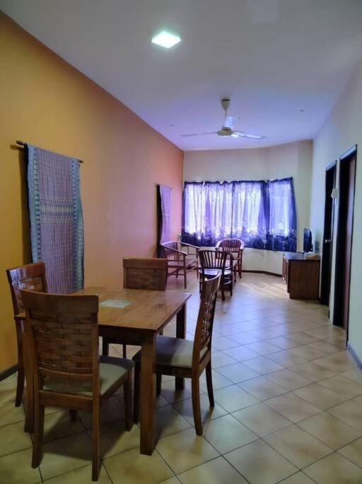 Homestay Elina - Cheap And Cosy Port Dickson Exteriér fotografie